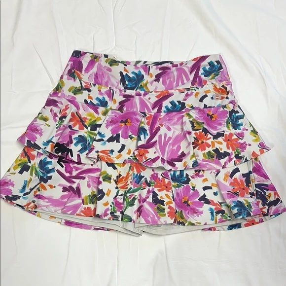 Dona Jo athletic/pickleball skort, size medium - Picture 2 of 9